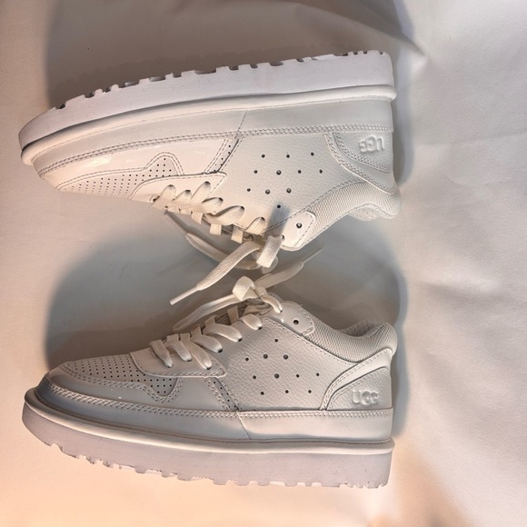 UGG Sz 6 Highland Heritage Sneakers Treadlite by UGG™ Outsole High Top Lace Up - Picture 6 of 13